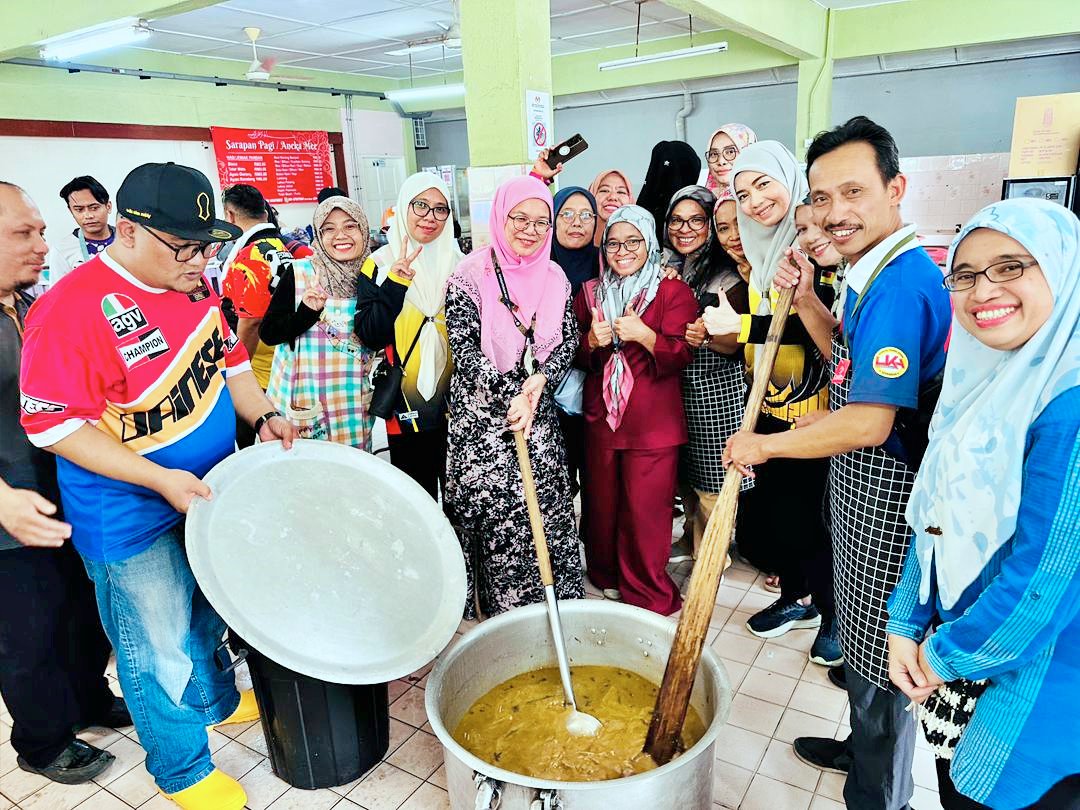 Progam Memasak Bubur Lambuk Perdana HTJS 2026