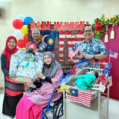 Bayi Merdeka 11